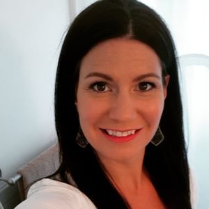 Meet your Posher, Jerri-lynn